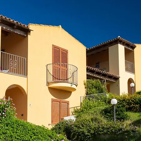Corte Di Gallura Aparthotel Budoni