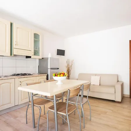 Corte Di Gallura Апарт-отель 3*