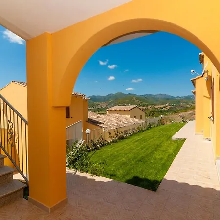 Corte Di Gallura Aparthotel