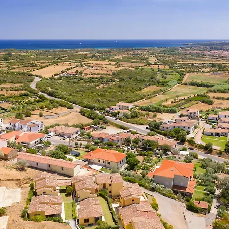 Corte Di Gallura Aparthotel